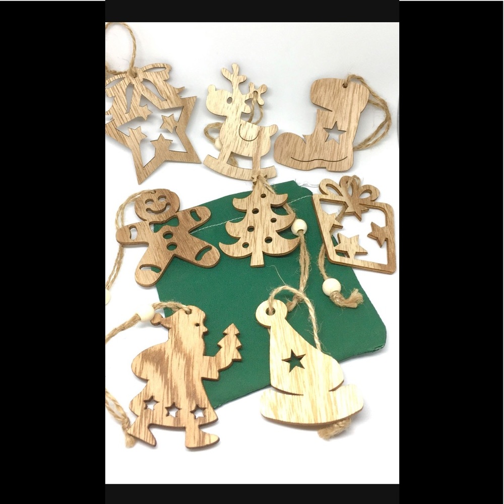 8pc Wooden Pendant Holiday Ornaments